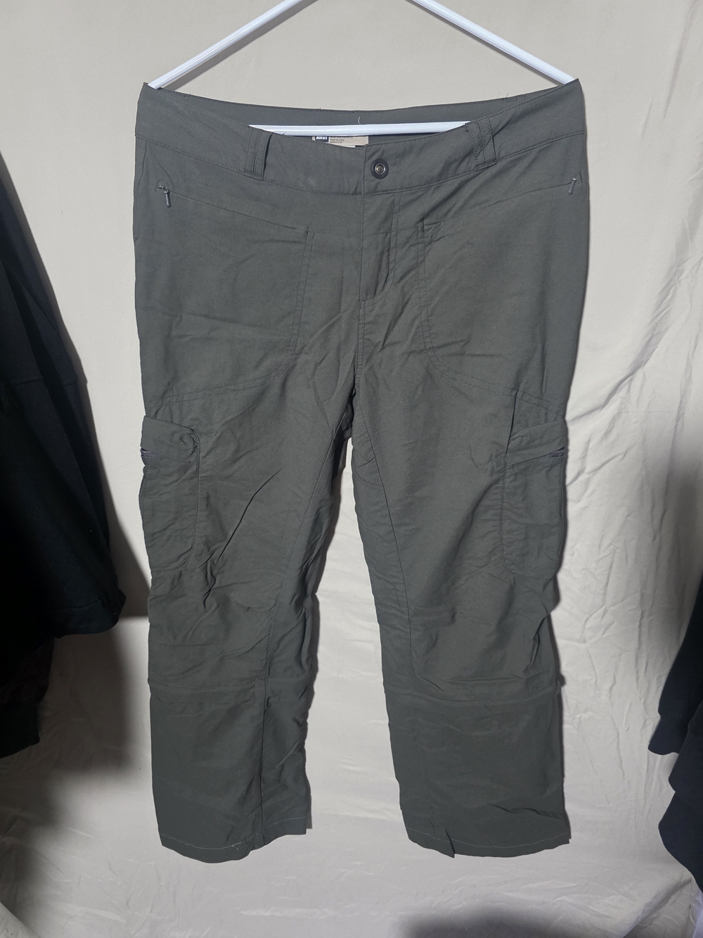 REI Olive Cargo Pants - Dark Green Utility Fit